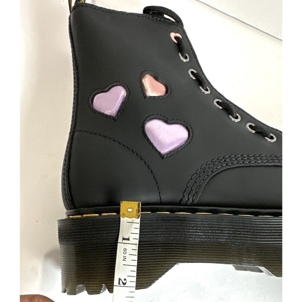 Dr. Martens Sinclair Heart Chunky Platform Boot Size 7 Unique Sweet Details - Picture 11 of 11